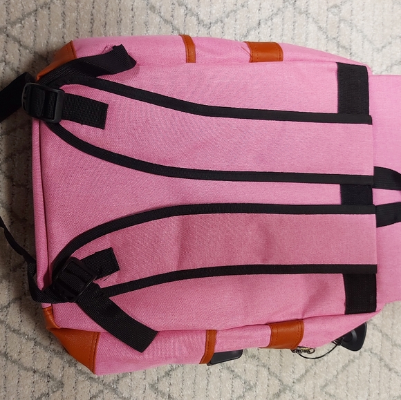 Women's Backpack - Picture 4 of 6